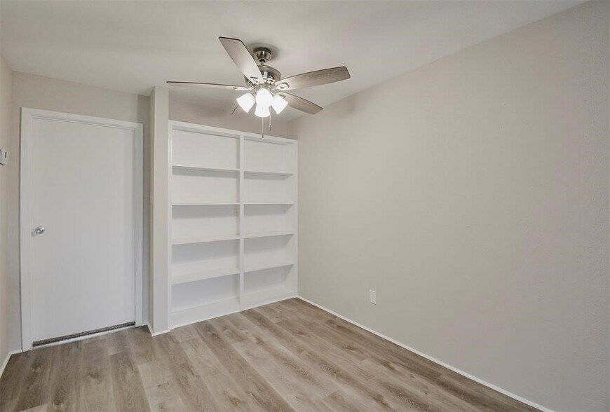More Photos Of , Houston Multifamily For Sale