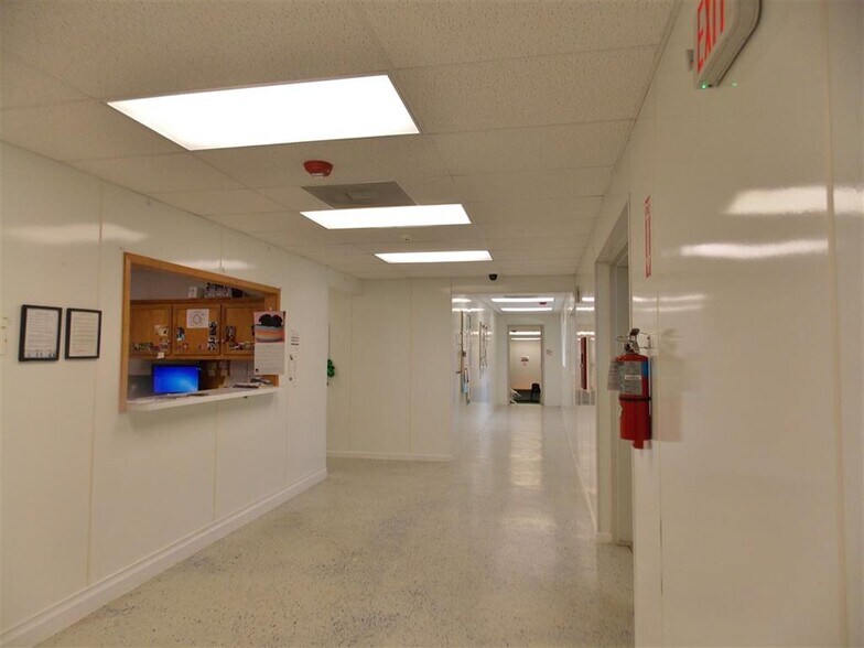 More Photos Of 702 S Peachtree St, Jasper Daycare Center For Lease