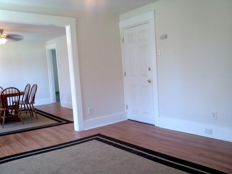 More Photos Of 2844 Louisiana Ave, Pittsburgh Apartments For Sale