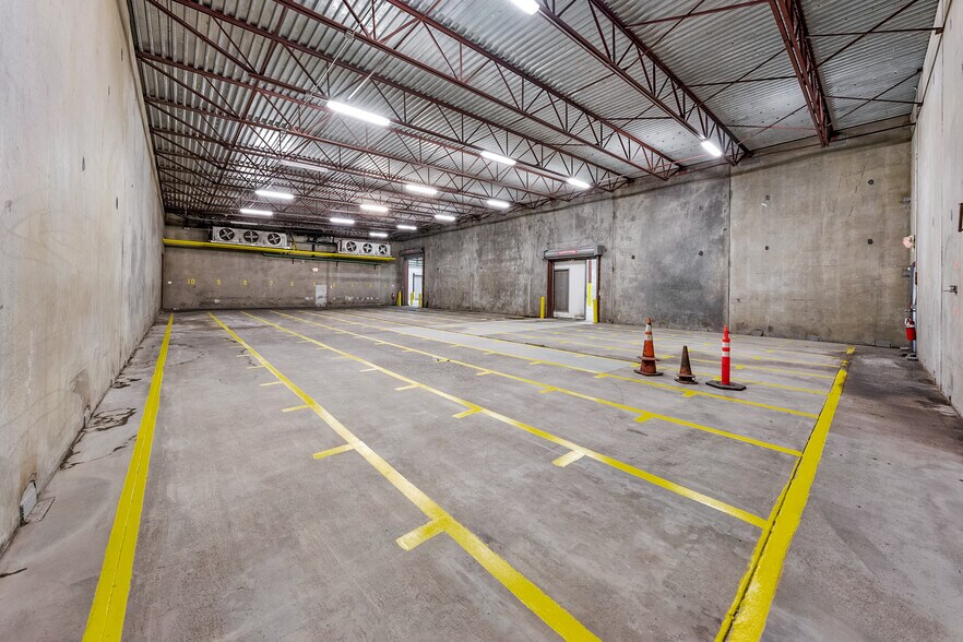 More Photos Of 661 S Fir St, Medford Refrigeration Cold Storage For Lease