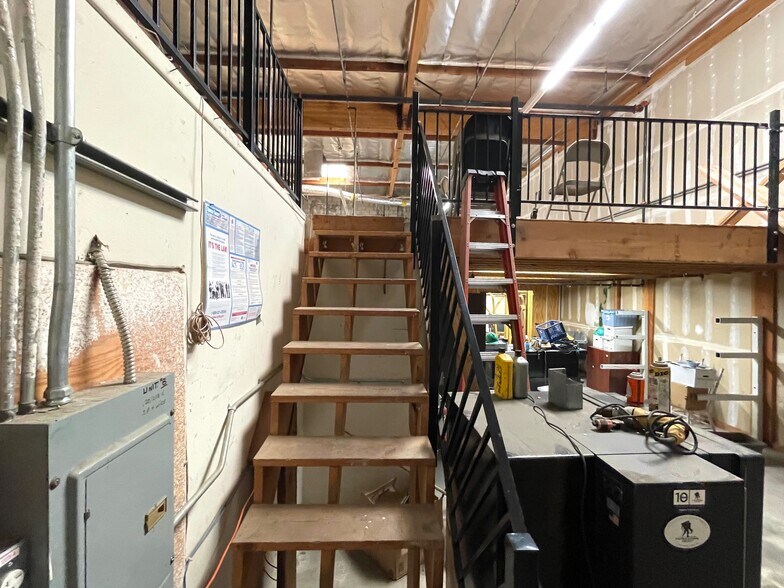 More Photos Of 11920 Goldring Rd, Arcadia Warehouse For Sale