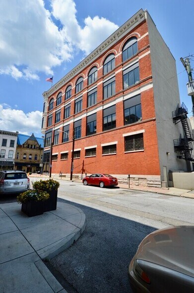 More Photos Of 608 Madison Ave, Covington Office For Lease