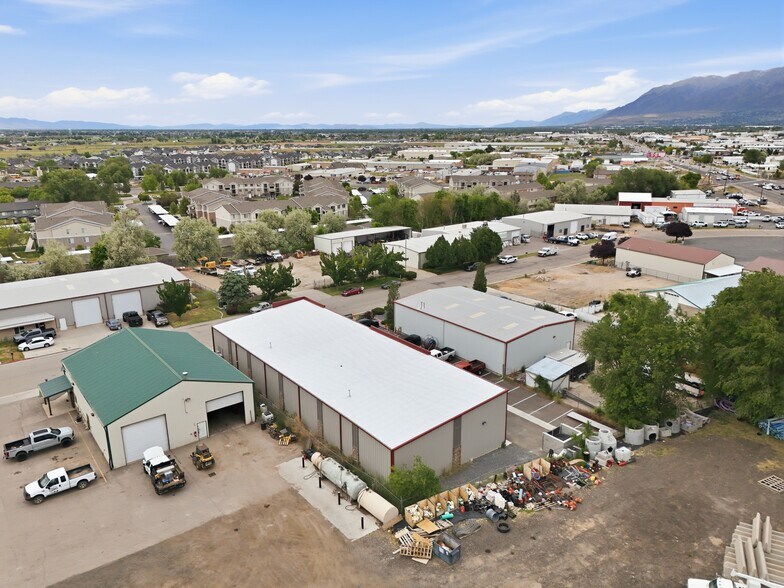 More Photos Of 1938 W 3350 S, Roy Manufacturing For Lease