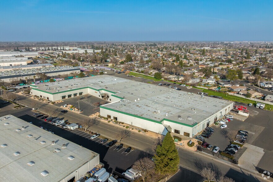 More Photos Of 4350 Pell Dr, Sacramento Distribution For Lease