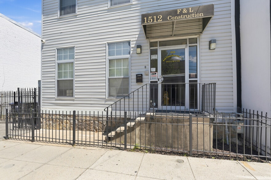 More Photos Of 1512 Marion Barry Ave SE, Washington Office For Sale