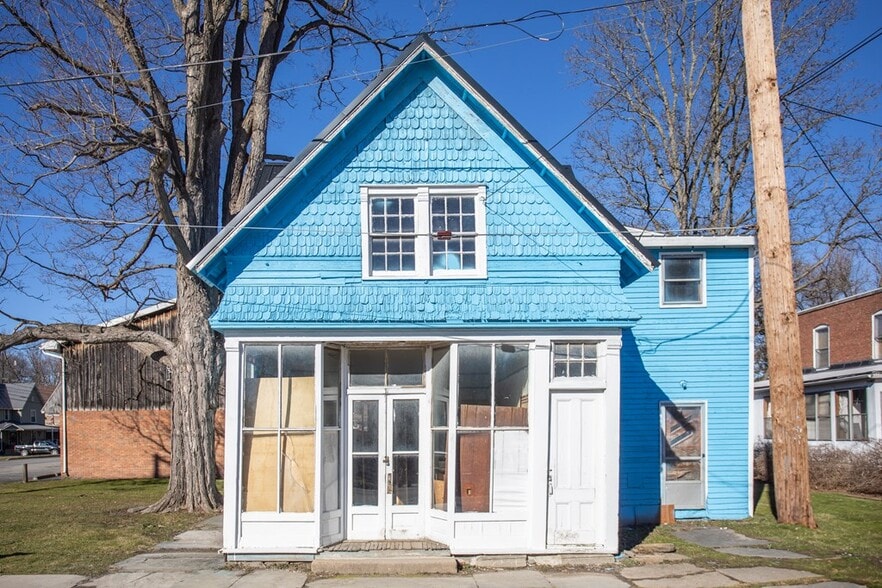 More Photos Of 11 E Hill Rd, Covington Apartments For Sale