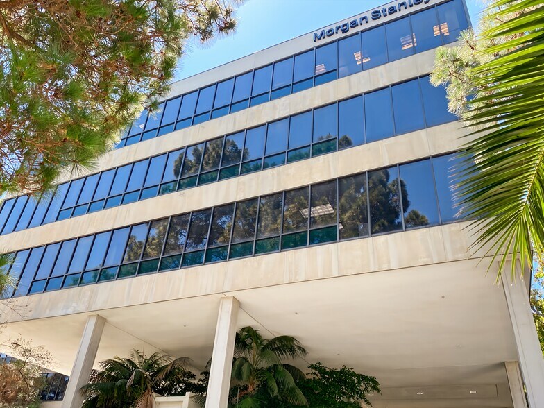 More Photos Of 609 Deep Valley Dr, Rolling Hills Estates Coworking Space