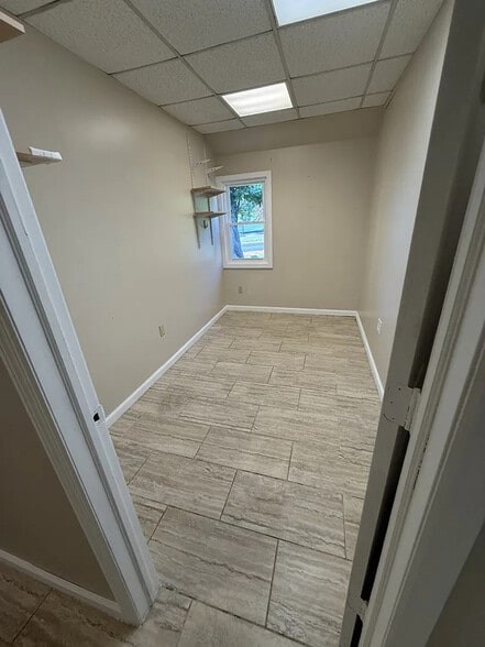 More Photos Of , Hamilton Office For Sale