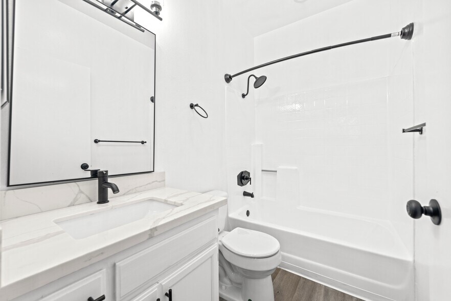 More Photos Of 520-526 N Hollywood Way, Burbank Apartments For Sale