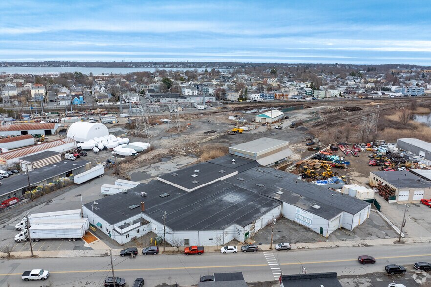 More Photos Of 53 Jefferson Ave, Salem Manufacturing For Sale