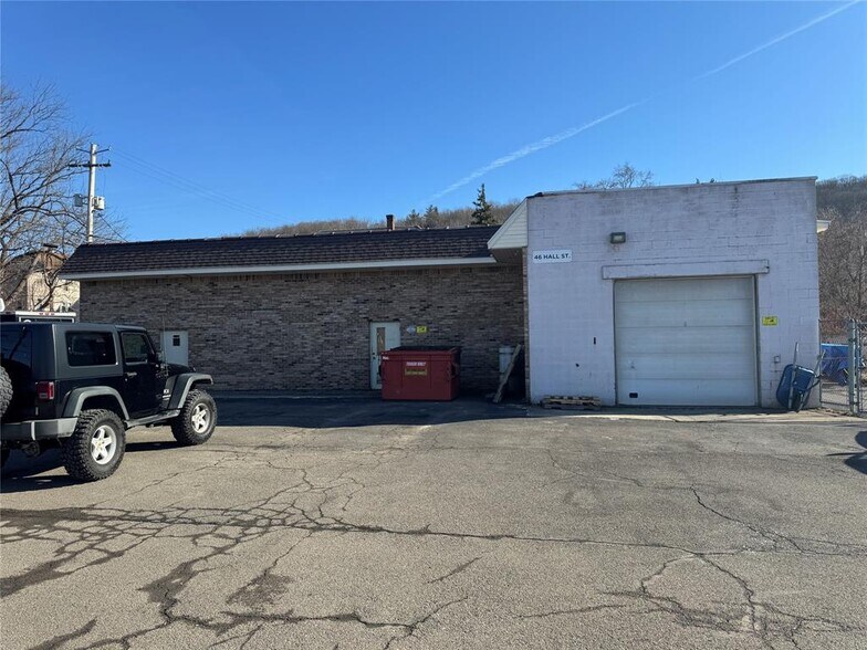 More Photos Of 46 Hall St, Binghamton Office For Sale