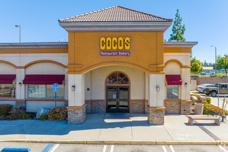 More Photos Of 1317 S Lone Hill Ave, Glendora Restaurant For Lease
