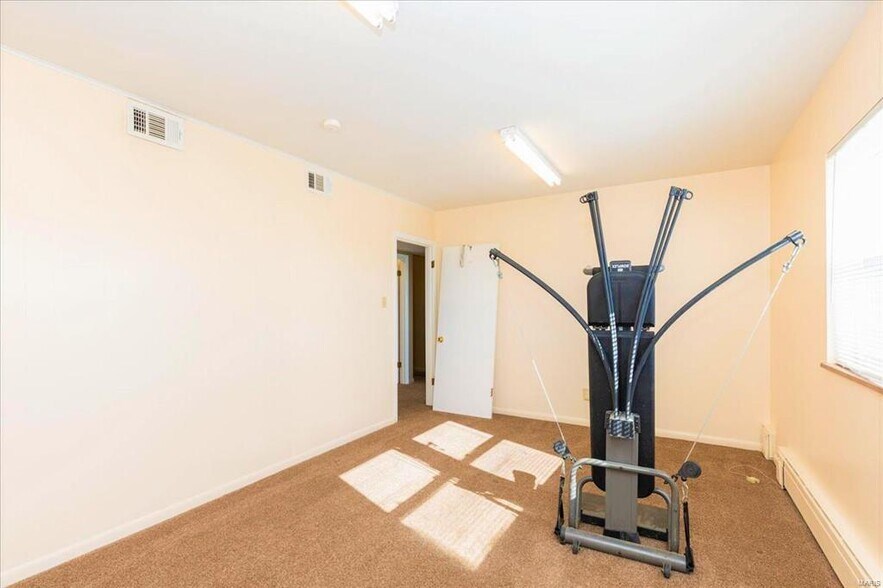 More Photos Of 9979 Watson Rd, Saint Louis Storefront Retail Office For Sale