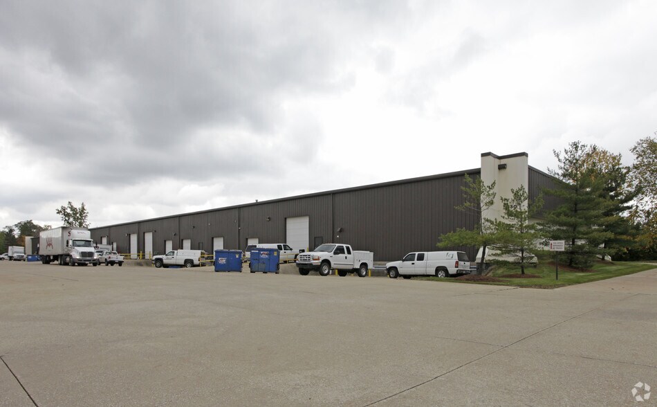 More Photos Of 1130 Industrial Pky N, Brunswick Warehouse For Lease