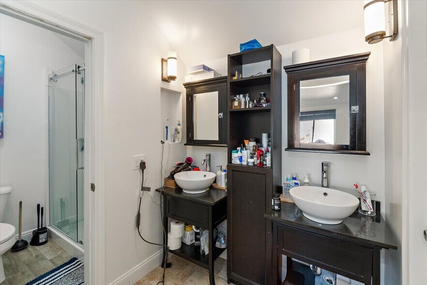 More Photos Of 12036 Darby Ave, Porter Ranch Specialty For Sale