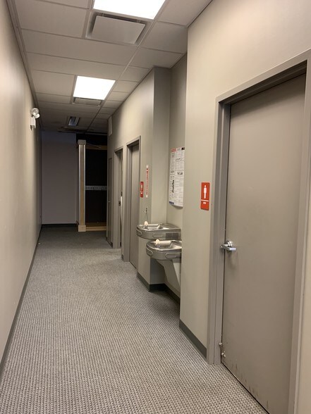 More Photos Of 4801-4821 W Irving Park Rd, Chicago Storefront Retail Office For Lease