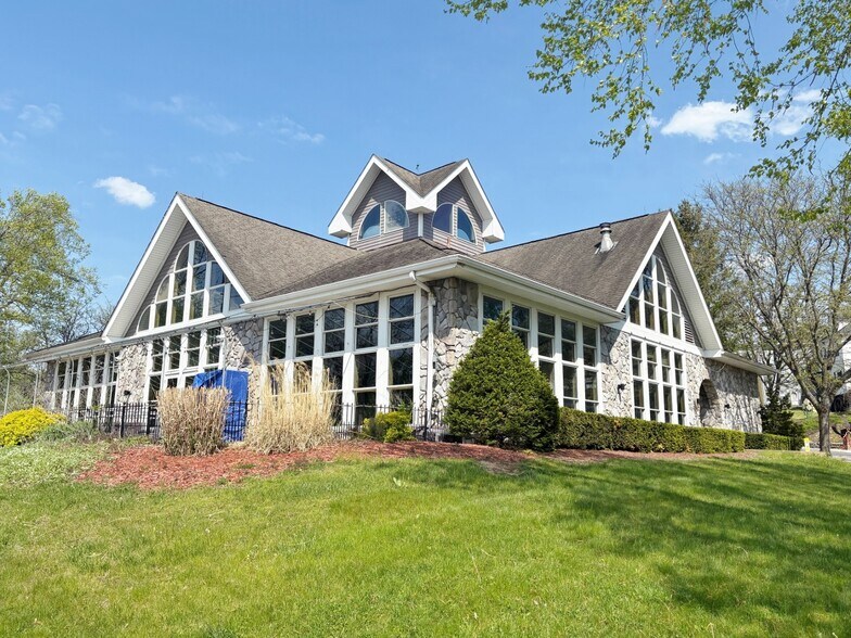 More Photos Of 3 Main St, New Paltz Restaurant For Sale