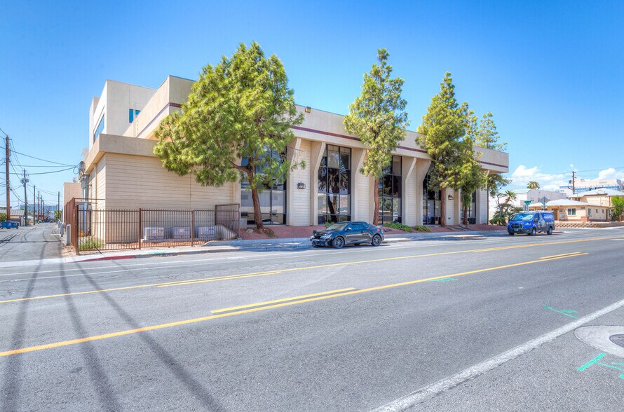 More Photos Of 1100 E Bridger Ave, Las Vegas Office For Lease