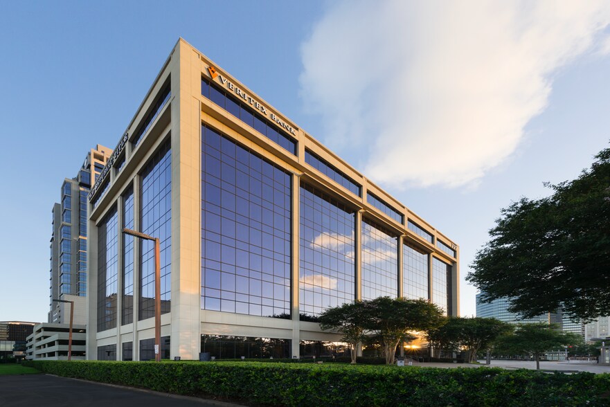 More Photos Of 777 Post Oak Blvd, Houston Office For Lease