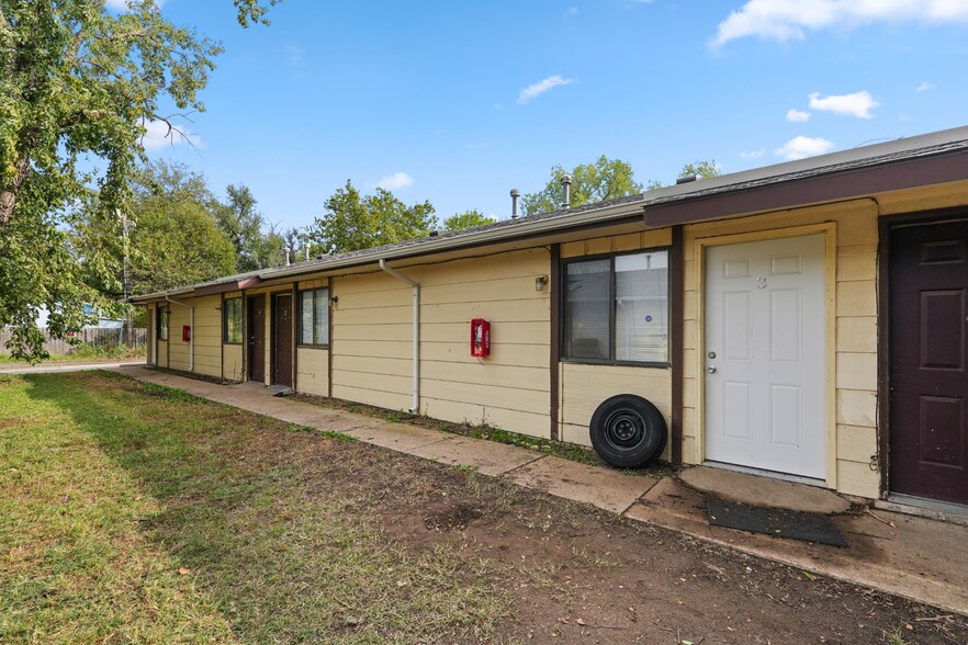 More Photos Of 1322 S Vine St, Wichita Apartments For Sale