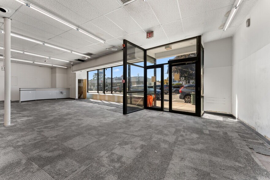 More Photos Of 884 Washington St, Braintree Freestanding For Sale