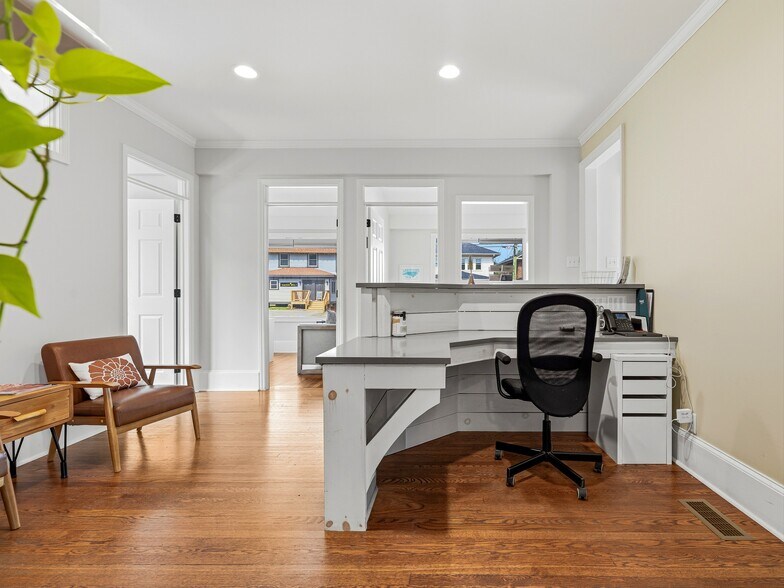 More Photos Of 339 Merrimon Ave, Asheville Office For Sale