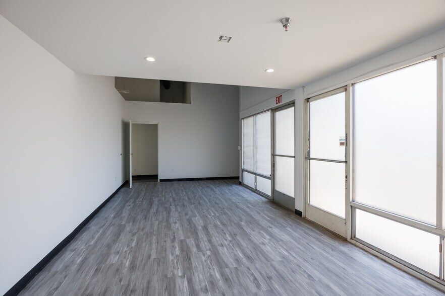 More Photos Of 2889 Bunsen Ave, Ventura Warehouse For Sale