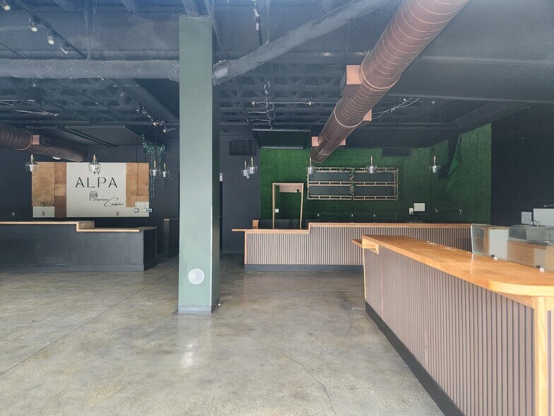 More Photos Of 1560 Central Ave, Saint Petersburg Apartments For Lease
