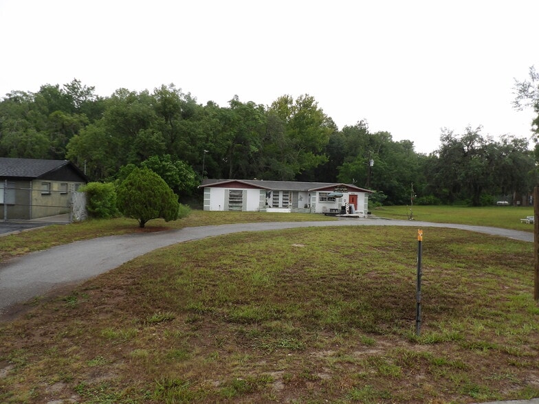 More Photos Of 9706 Moon Lake Rd, New Port Richey Storefront Retail Residential For Sale