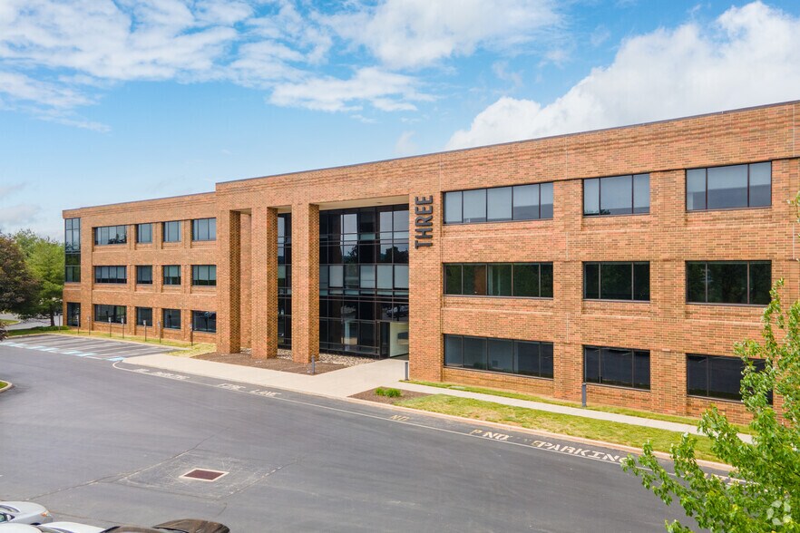 More Photos Of 3 Country View Rd, Malvern Office For Lease