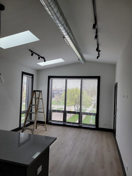 More Photos Of 6500-6508 S Ingleside Ave, Chicago Apartments For Sale