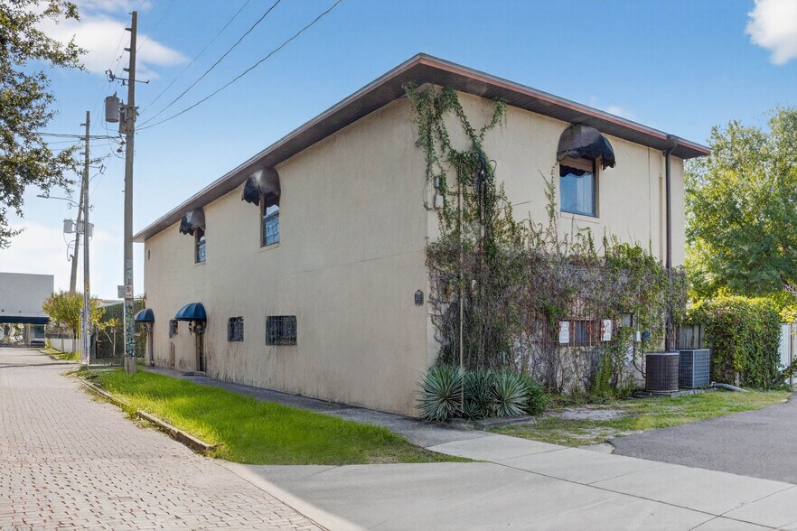 More Photos Of 2020 N Orange Ave, Orlando Storefront Retail Office For Sale