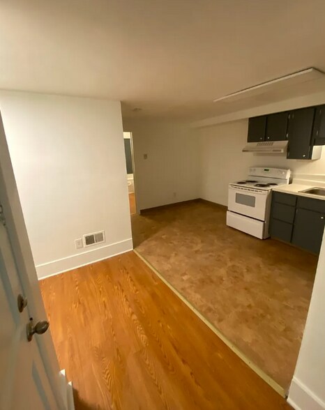 More Photos Of 14 E Pike St, Houston Apartments For Sale