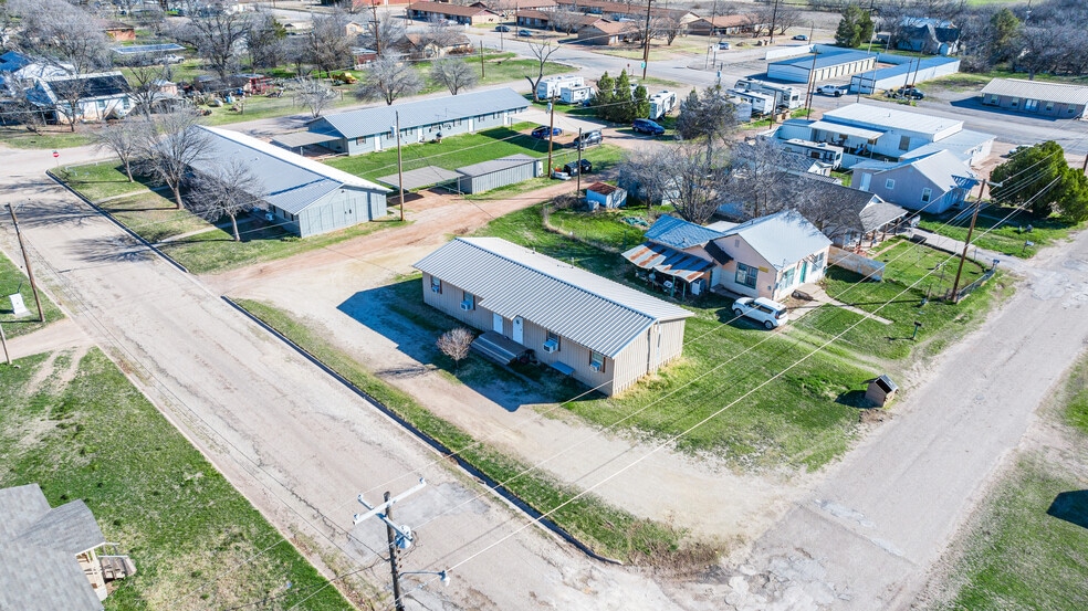 More Photos Of 701 S Avenue F, Haskell Hotel For Sale