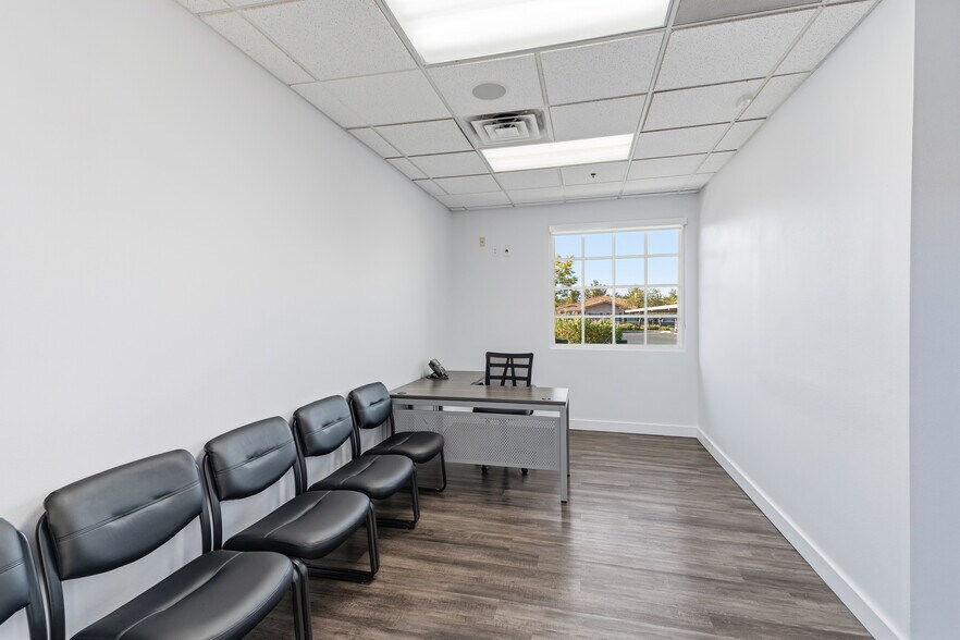 More Photos Of 3161 E Warm Springs Rd, Las Vegas Office For Sale