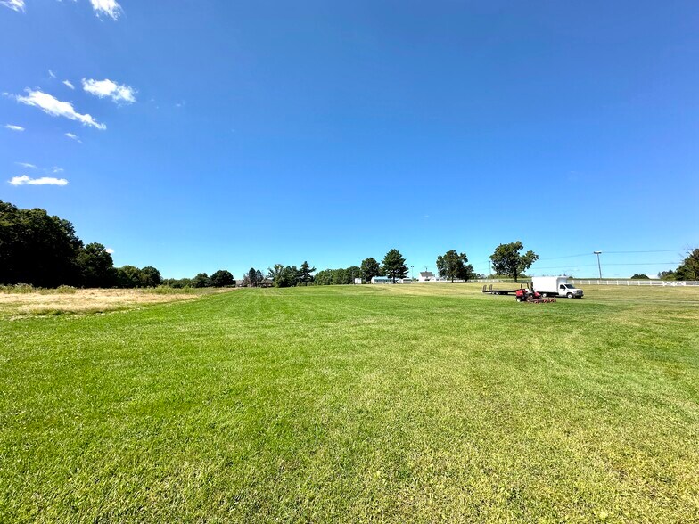 More Photos Of 10 Russell Rd, East Granby Land For Sale