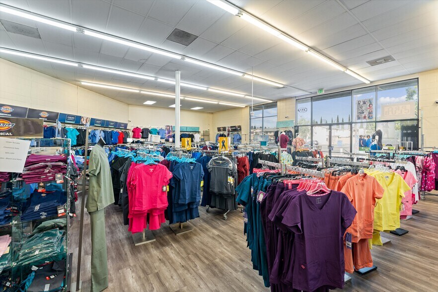 More Photos Of 500 E Willow St, Long Beach General Retail For Sale
