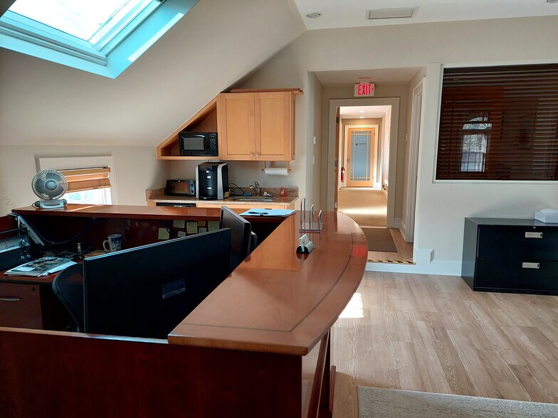 More Photos Of 18 Kings Hwy N, Westport Office For Sale