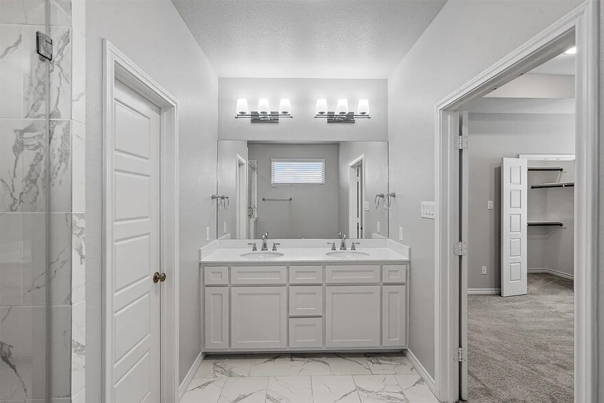 More Photos Of 2611 McCart Ave, Fort Worth Apartments For Sale