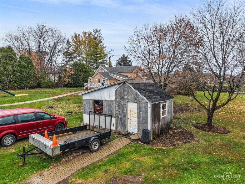 More Photos Of 3711 W Algonquin Rd, Algonquin Flex For Sale