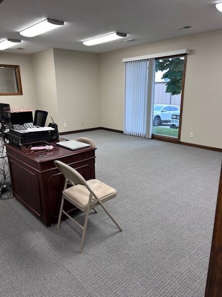More Photos Of 10842-10854 John Galt Blvd, Omaha Office For Sale