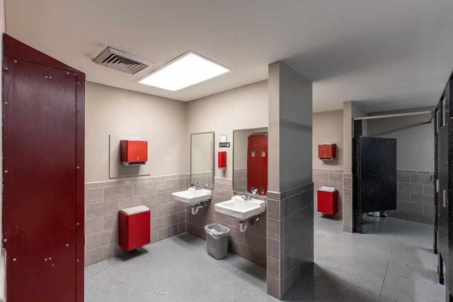 More Photos Of 22 Rich Hill Rd, Cheswick Sports And Entertainment For Sale