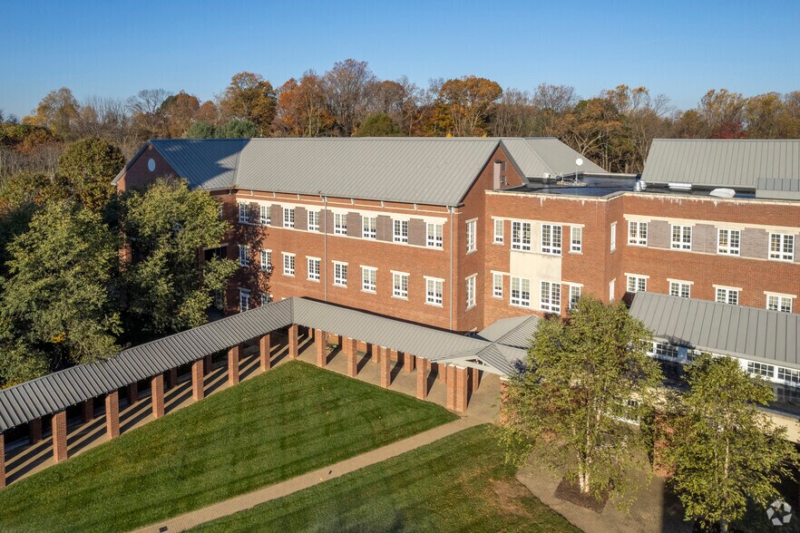 More Photos Of 920 Ridgebrook Rd, Sparks Office For Sale