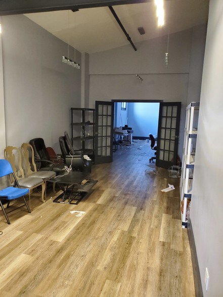 More Photos Of 163 Imlay St, Brooklyn Warehouse For Lease