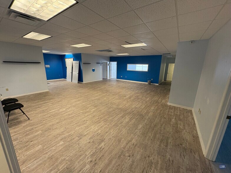 More Photos Of 1435 Aurora Rd, Melbourne Office For Lease