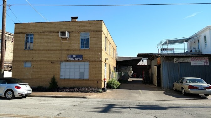 More Photos Of 901 N Alamo St, San Antonio Service For Sale