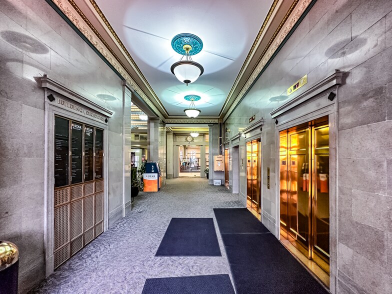 More Photos Of 127 W Berry St, Fort Wayne Office For Sale
