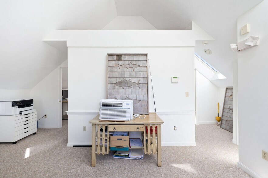 More Photos Of 15 Simpson Ln, Falmouth Office For Sale