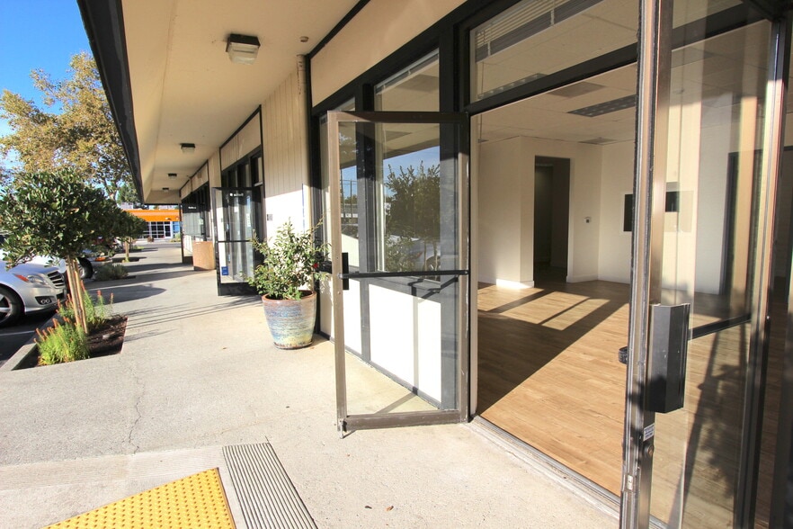 More Photos Of 2483 Old Middlefield Way, Mountain View Office Residential For Lease