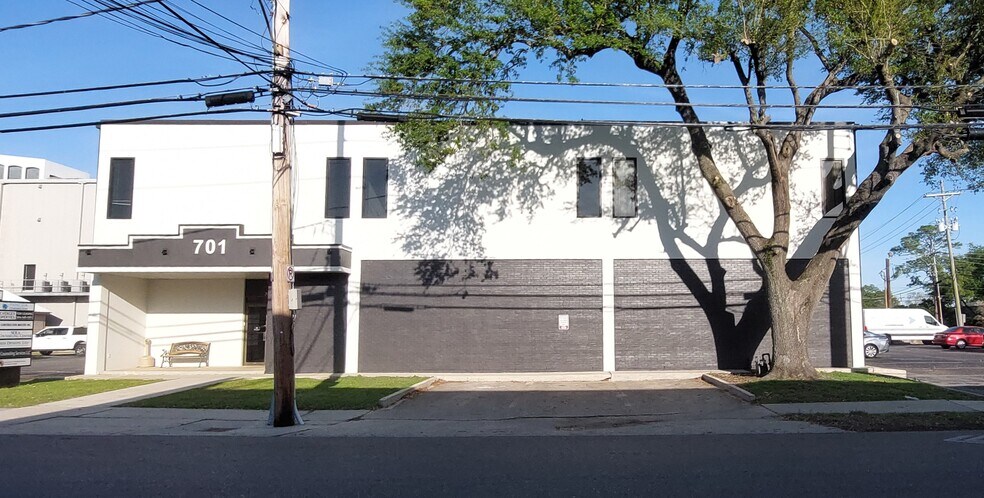Primary Photo Of 701 Papworth Ave, Metairie Office For Sale